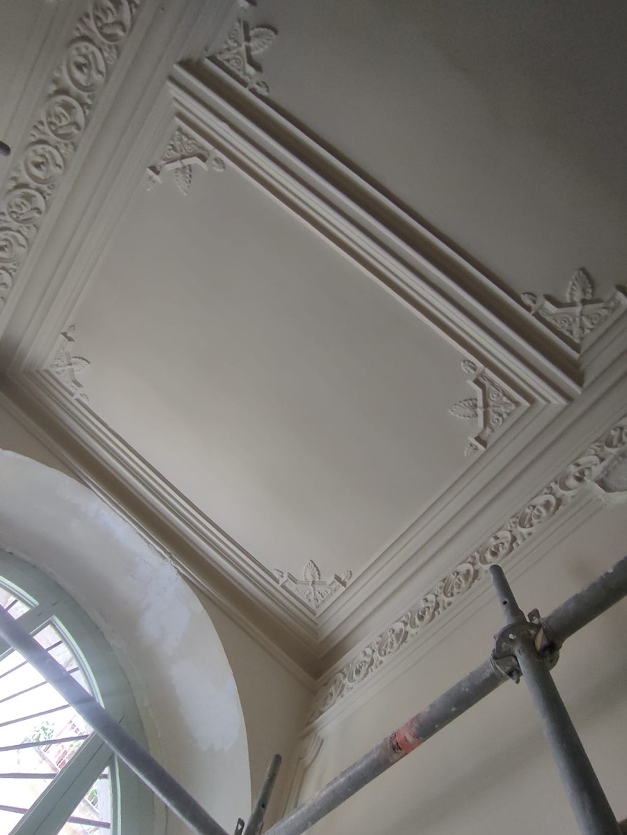 TRAC Rehabilitació - Noticia Rehabilitacio Edificis Restauració Del Vestíbul I Escala De Sant Pere Més Baix 44